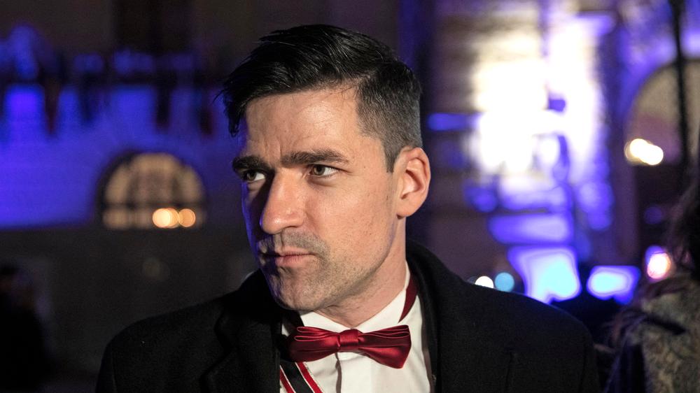 Neue Rechte: Warum Martin Sellner Deutschland von Auschwitz entlasten ...