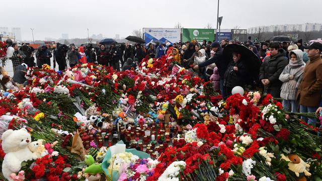 Terroranschlag auf Konzerthalle: Inzwischen 137 Tote nach Anschlag bei Moskau