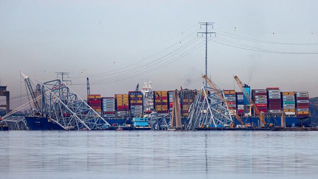 Brückeneinsturz: Containerschiff kann Unglücksort in Baltimore verlassen