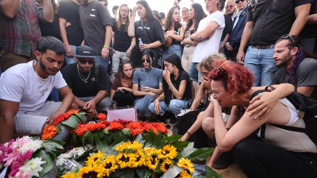 Israel : Hunderte Trauergäste bei Beisetzung von Shani Louk
