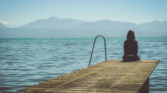 Einsamkeit: Fast jeder zweite junge Mensch fühlt sich einsam