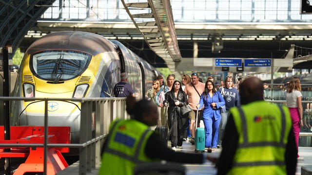 Frankreich: Schäden nach Anschlägen auf französische Zugstrecken wieder behoben