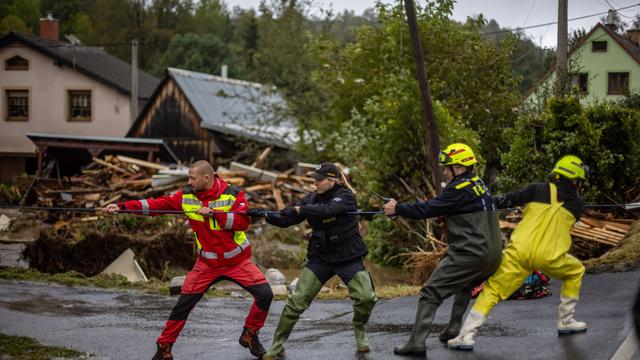 Hochwasser: Städte unter Wasser