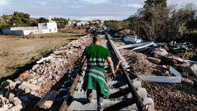 Unwetter: Spanien schickt 10.000 weitere Soldaten und Polizisten ins Flutgebiet