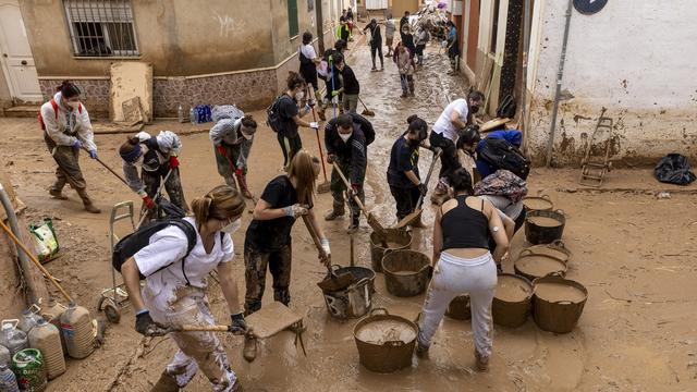 Unwetter: Spanien sagt Flutopfern zehn Milliarden Euro Soforthilfen zu