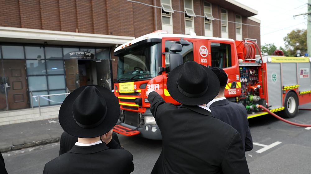 Australien: Brandanschlag Auf Synagoge In Vorort Von Melbourne | ZEIT ...