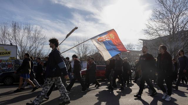 Serbien: Auto fährt erneut in Protestversammlung in Belgrad