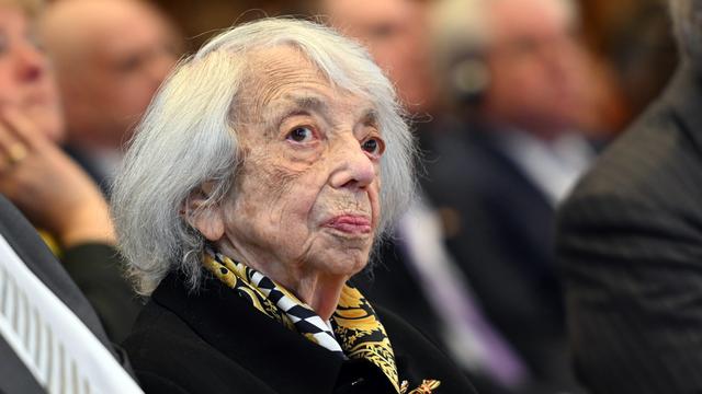 Holocaust-Zeitzeugin: Margot Friedländer erhält Großes Verdienstkreuz