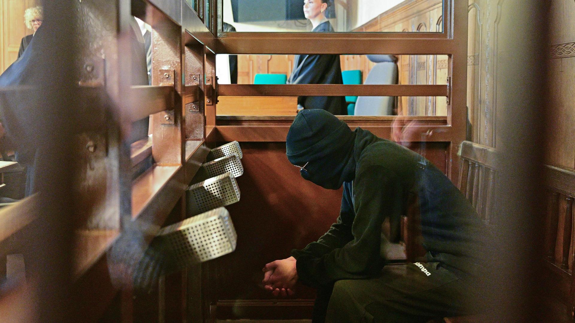 Holocaustmahnmal in Berlin: Angeklagter im Prozess um Messerangriff will zunächst schweigen