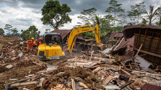 Insel Java: Mindestens 23 Tote nach Erdrutschen in Indonesien