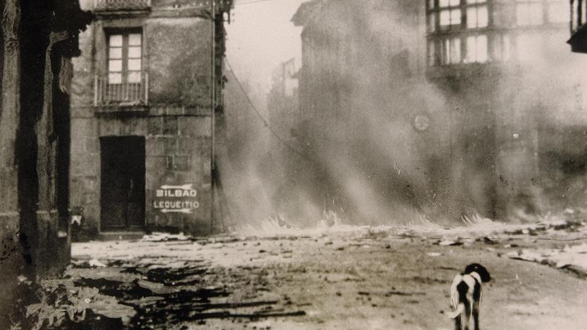 Spanischer Bürgerkrieg: Die deutsche "Legion Condor" hatte die Luftangriffe auf Guernica auf Befehl Adolf Hitlers geflogen.