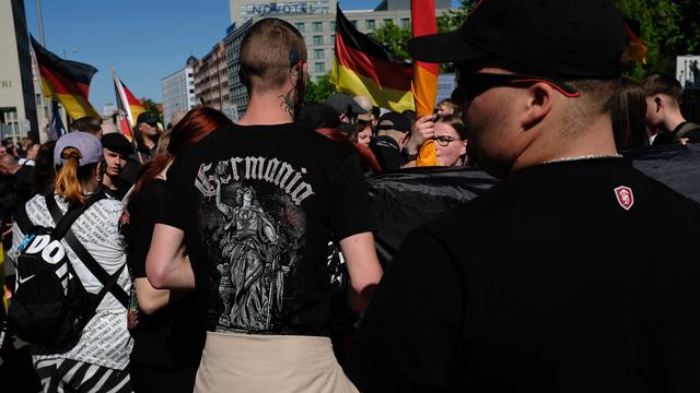 Konrad-Adenauer-Stiftung: Deutsche machen sich mehr Sorgen über Rechtsextremismus als Zuwanderer