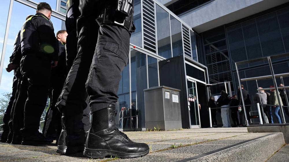 "Islamischer Staat": Ermittler haben in Thüringen einen 65-Jährigen festgenommen, der im Verdacht steht, IS-Mitglied zu sein.