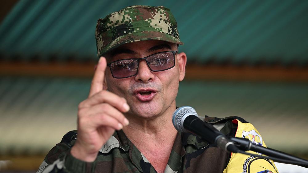 Rebellenorganisation: Der ehemalige Farc-Kämpfer Ivan Mordisco hat zu einer Vereinigung der kolumbianischen Rebellen aufgerufen.