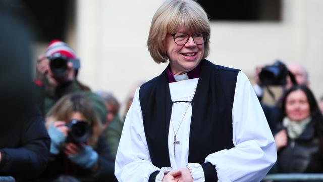 England: Erstes weibliches Oberhaupt der Anglikanischen Kirche tritt Amt an