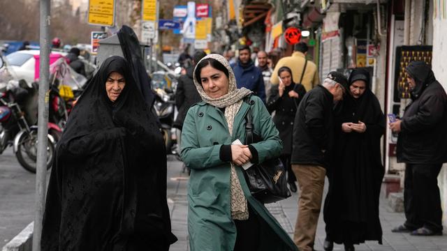 Iran: Sicherheitsbehördem im Iran gestatten wieder Nutzung von SMS im Inland