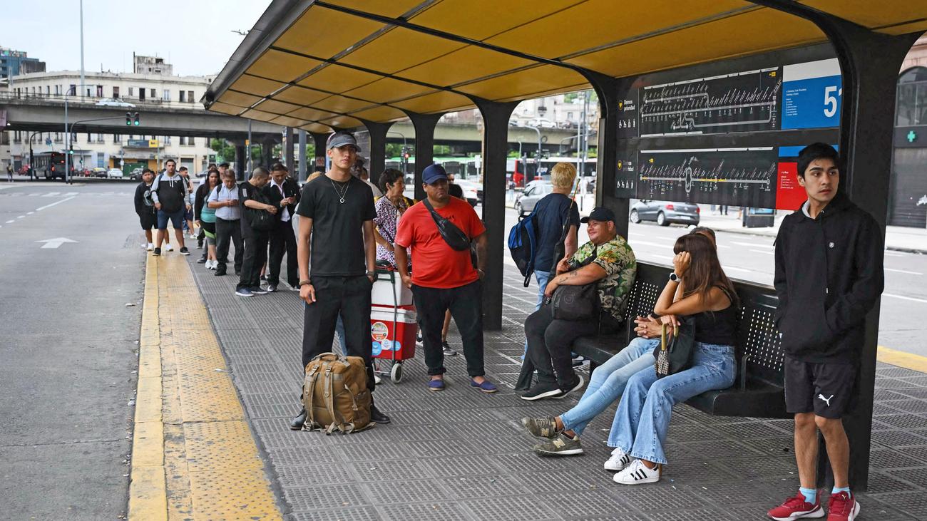 Argentinien: Argentinische Gewerkschaften streiken gegen Arbeitsrechtsreform