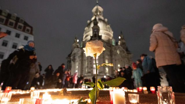 Zweiter Weltkrieg: Tausende gedenken in Dresden der Angriffe vom 13. Februar 1945