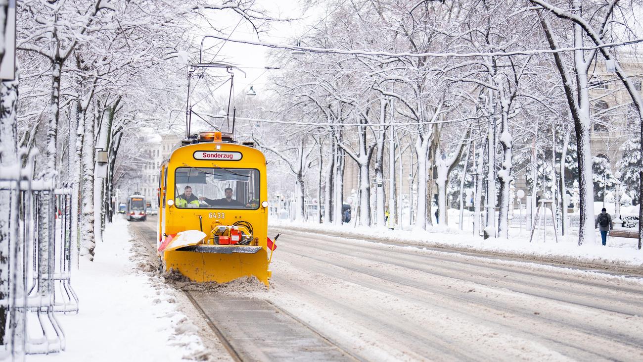 Österreich : Zwei Menschen sterben nach Schneesturm in Österreich