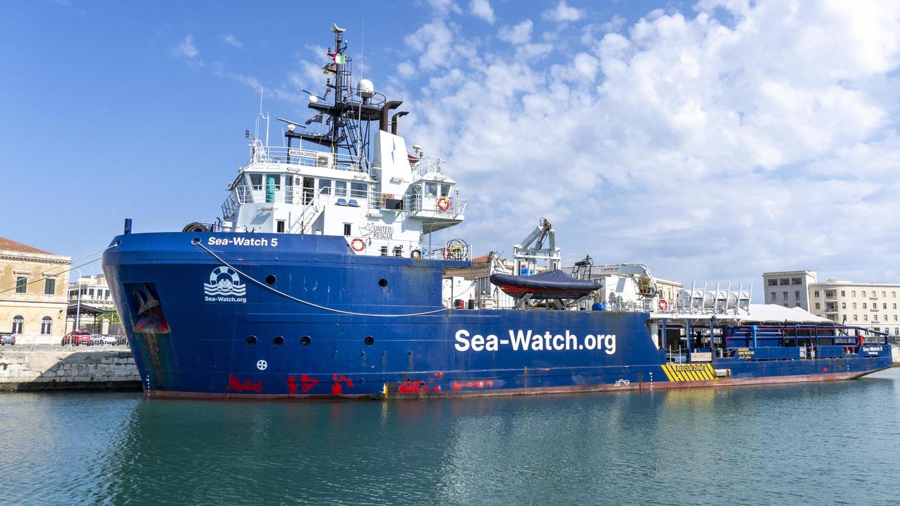 Seenotrettung: Seenotretter zeigen libysche Küstenwache nach Schüssen auf Schiff an