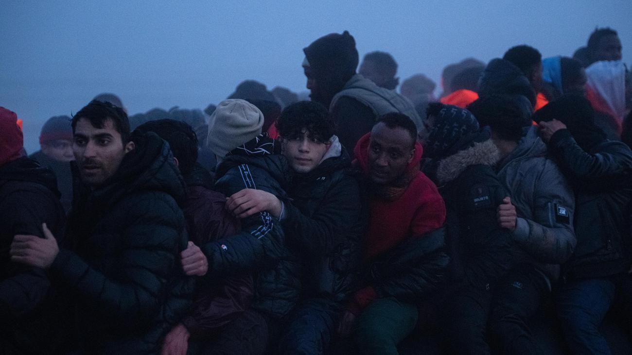 Großbritannien: Mindestens 200.000 Migranten haben seit 2018 den Ärmelkanal überquert