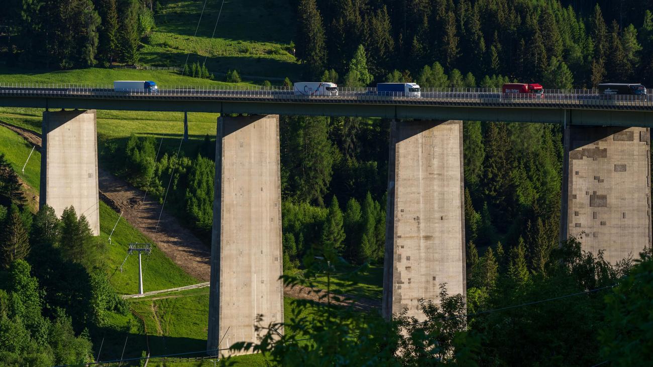 Brenner-Blockade: Behörden und Helfer bereiten sich auf Brenner-Sperrung vor