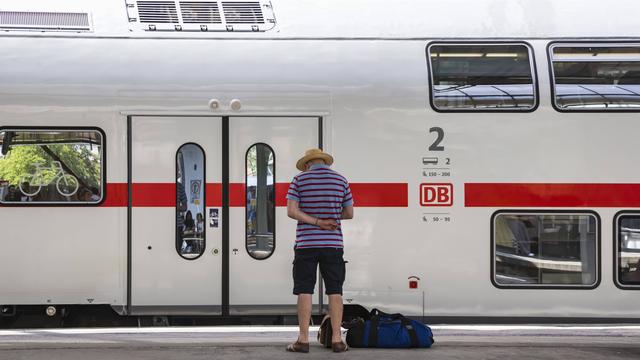Hitzewelle: Böschungsbrand am Stuttgarter Hauptbahnhof legt Bahnverkehr lahm