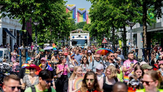 CSD in Köln: Rund 1,5 Millionen demonstrieren zum Christopher Street Day in Köln