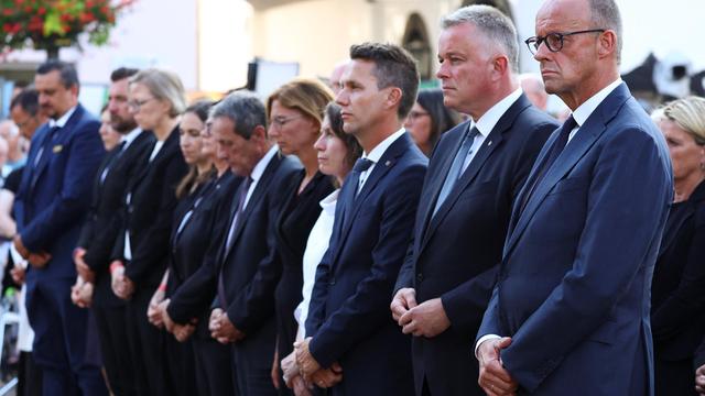 Gedenkfeier zur Hochwasserkatastrophe: Schnieder bittet nach Ahrtal-Katastrophe um Entschuldigung