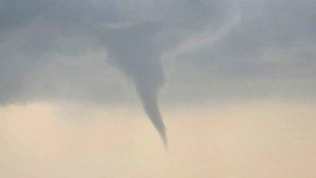 Extremwetter: Möglicher Tornado verwüstet Teile von Glückstadt in Schleswig-Holstein