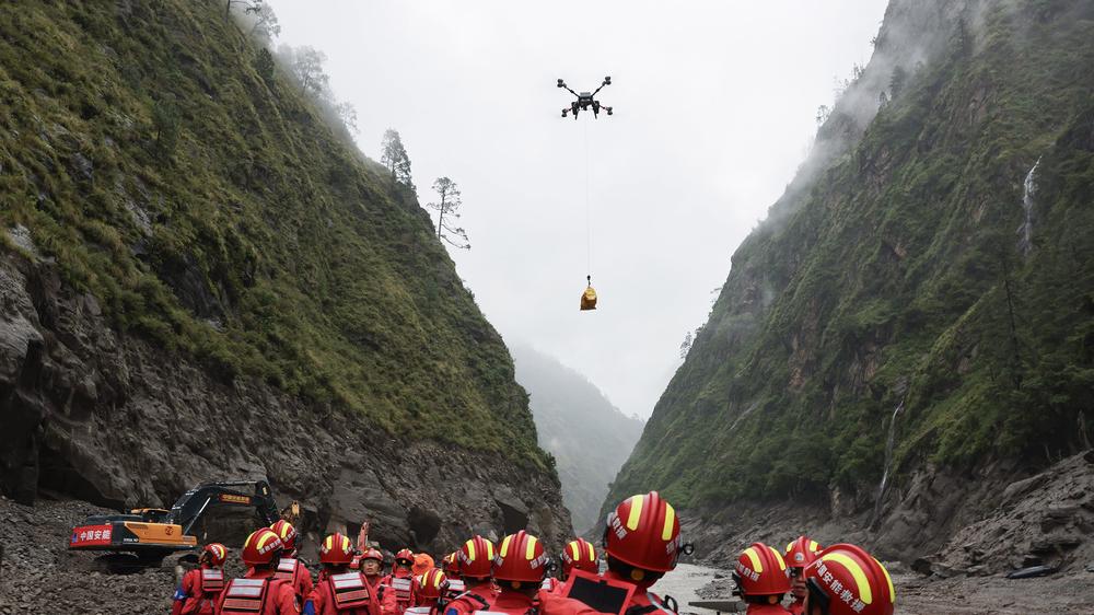 Flutkatastrophe Himalaya Nepal China Vermisste Deutsche