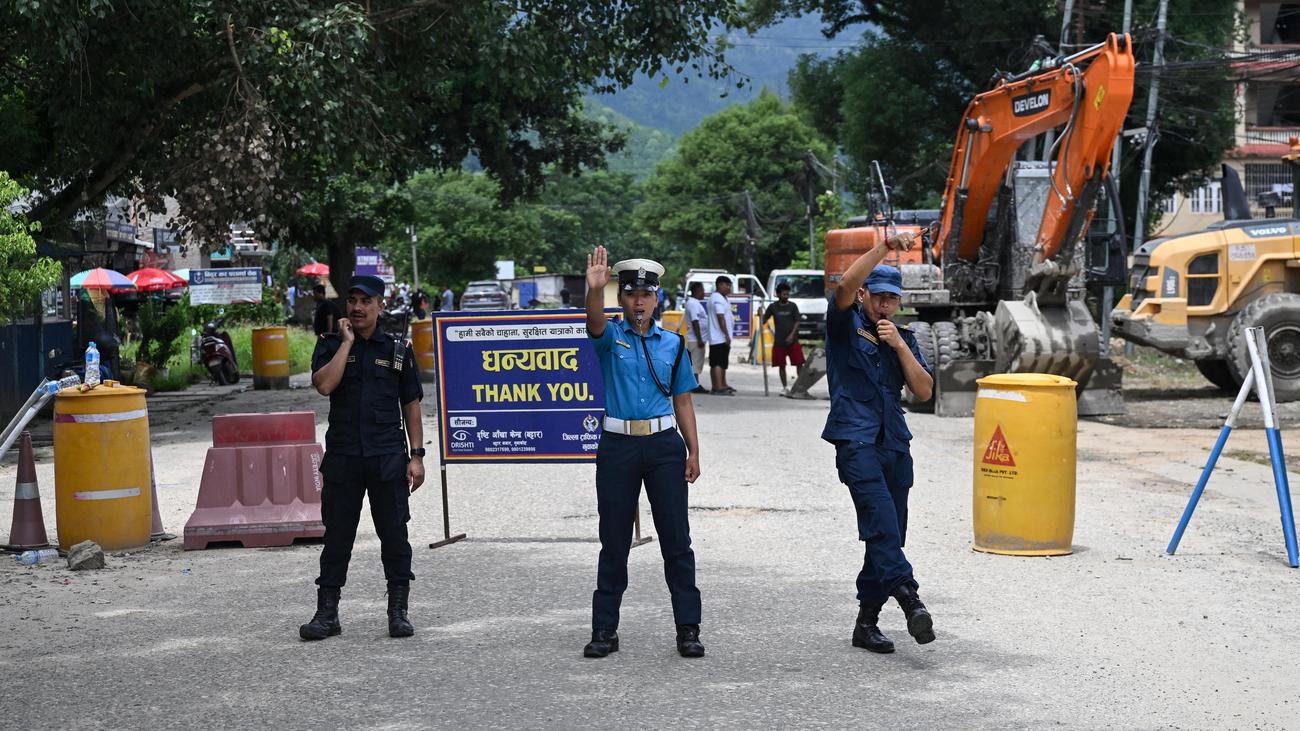 Flutkatastrophe: Behörden warnen vor weiteren Überschwemmungen zwischen Nepal und Tibet