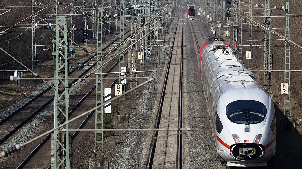 Leverkusen Sabotage Bahn Kabelschacht Kommando Angry Birds