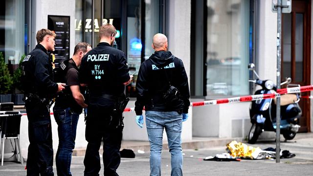 Polizeieinsatz in München: Demonstration nach Schuss auf 14-Jährigen in München