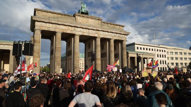 AfD in Sachsen-Anhalt: Stiftung warnt vor rechter Gewalt und fordert Demokratie-Schutzschirm