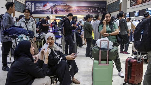 Vulkanausbruch in Indonesien: Flug-Chaos wegen Vulkanausbruch in Indonesien hält an