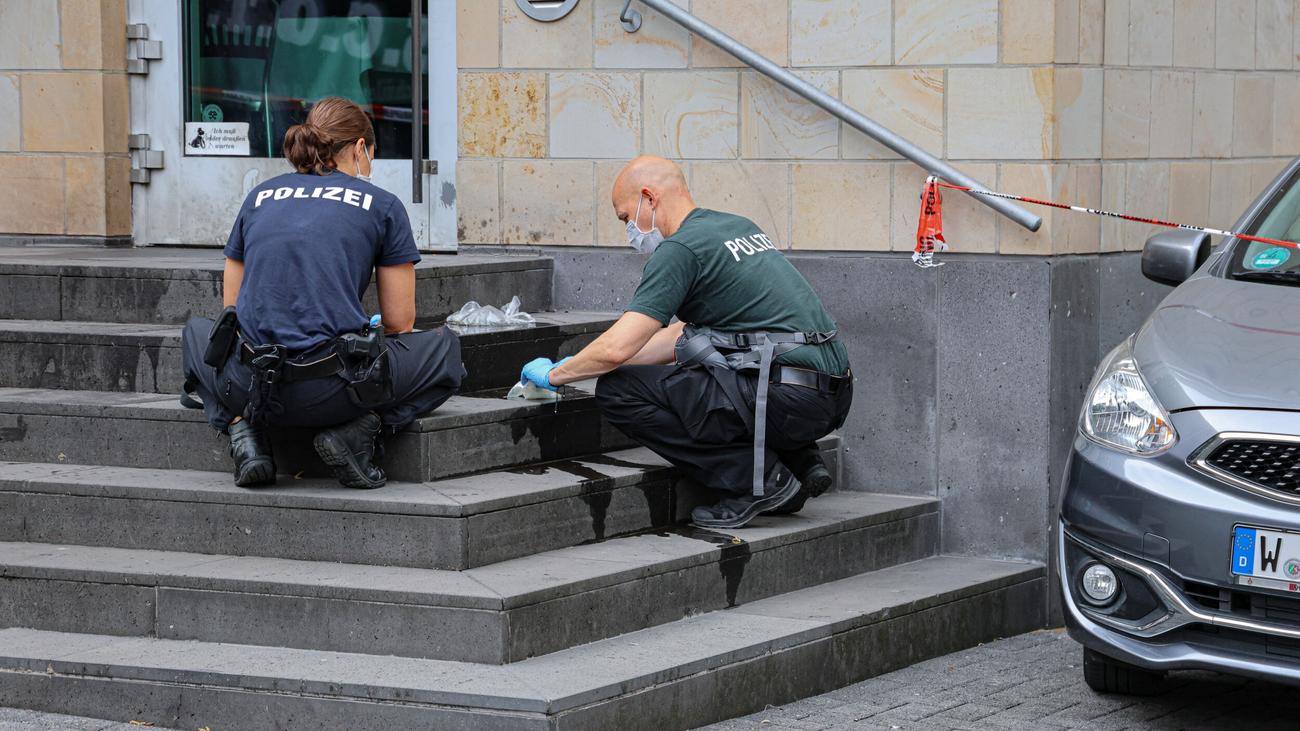 Wuppertal: Investigators assume antisemitism after arson attack on ...
