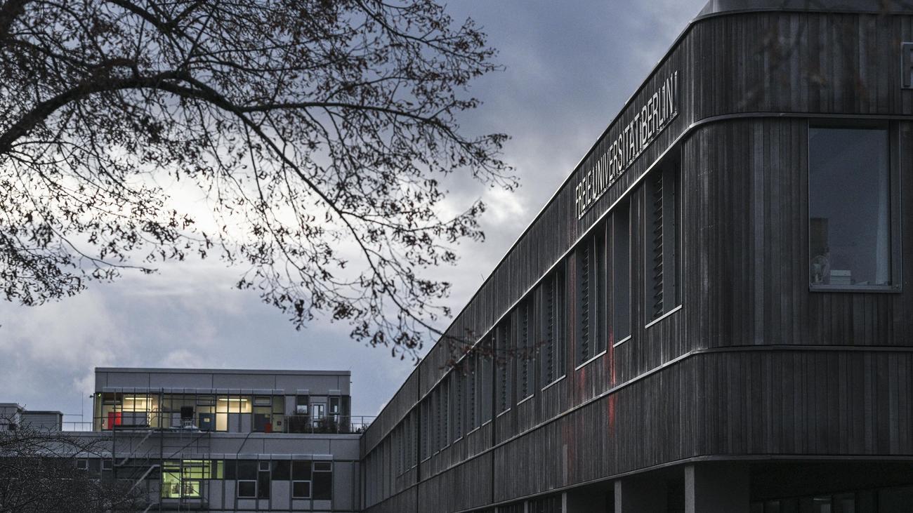 Education protests: Students block university buildings in Berlin and ...