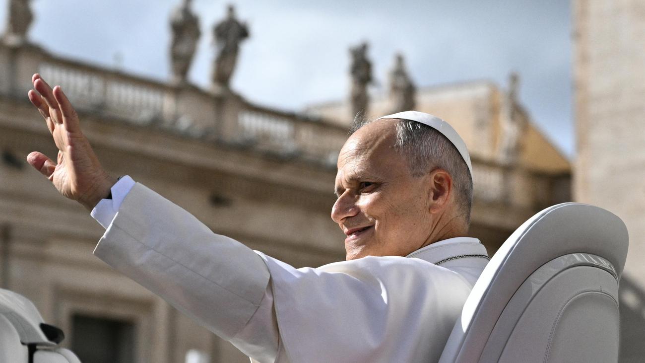 Papst Leo XIV.: Papst Leo sagt Reise nach Assisi nach Krebsoperation ab