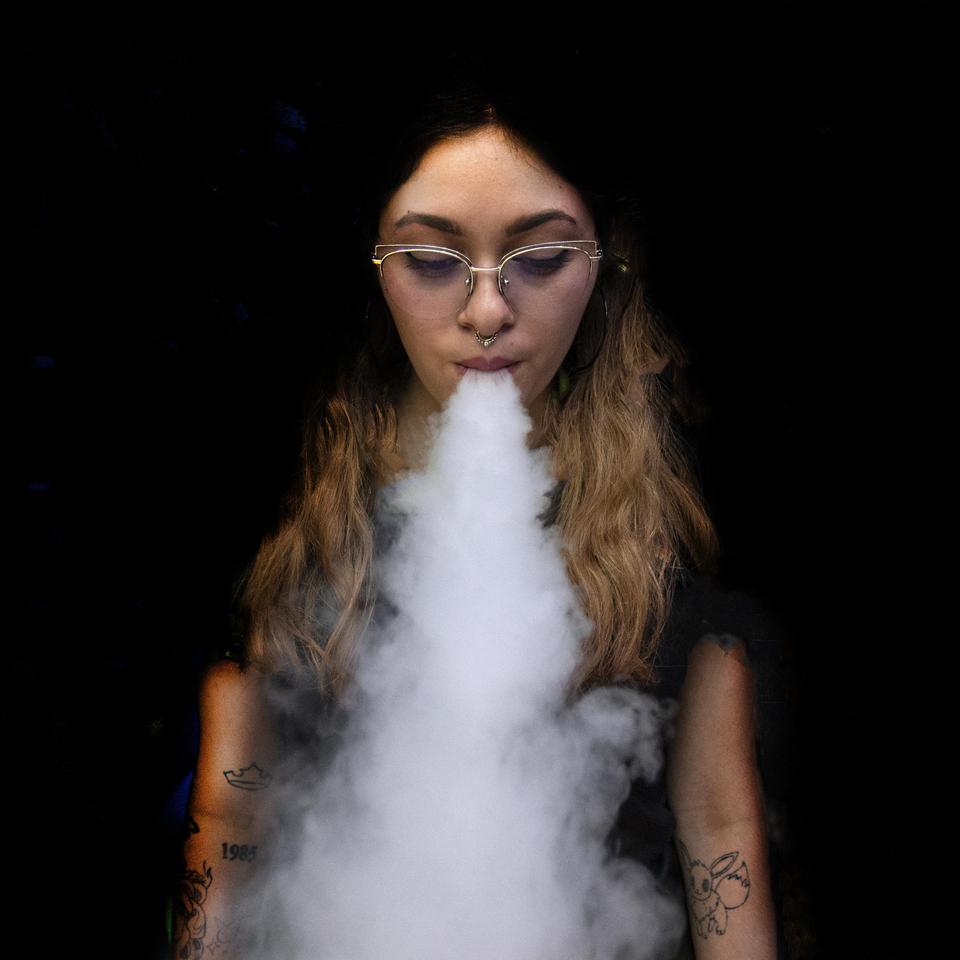elfbar elfa master akku Steuerstrafverfahren wegen E-Zigaretten von „smokestop-berlin.de“ main image 1