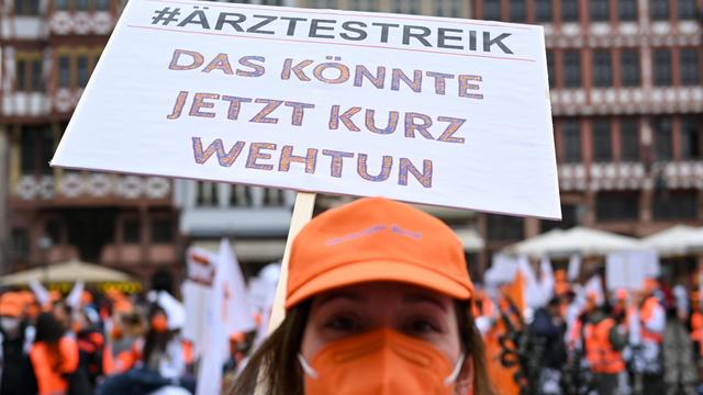 Tarifstreit: Ärztestreiks an kommunalen Kliniken laut Bericht vorerst abgewendet