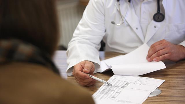 Gesundheit: Arbeitgeberverbände fordern neue Praxisgebühr beim Arztbesuch