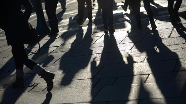 Lebenserwartung: Männer sterben im Schnitt fast fünf Jahre früher als Frauen