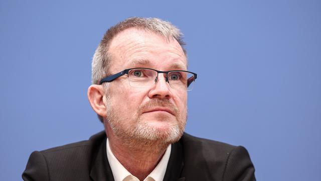 Jens Baas: Techniker-Chef fordert neues System der Krankenversicherung