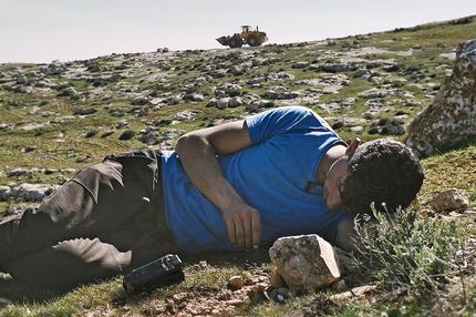 Die Preisverleihung auf der Berlinale für den palästinenisch-israelischen Film "No Other Land" entfachte einen heftigen Streit – wie wird die Debatte in Hamburg ablaufen?