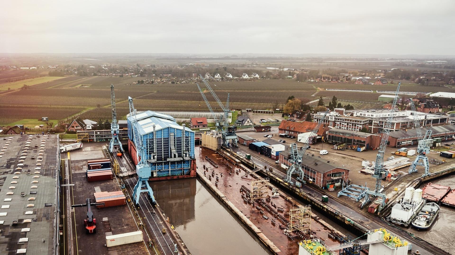 Pella Sietas in Hamburg: 13 Millionen, und diese Werft gehört Ihnen!