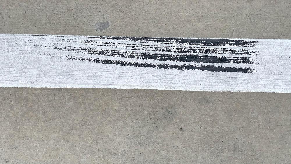 Tödlicher Unfall mit Fahrerflucht: Das Auto muss etwa mit Tempo 130 gefahren sein, berechnete ein Gutachter. (Symbolbild)