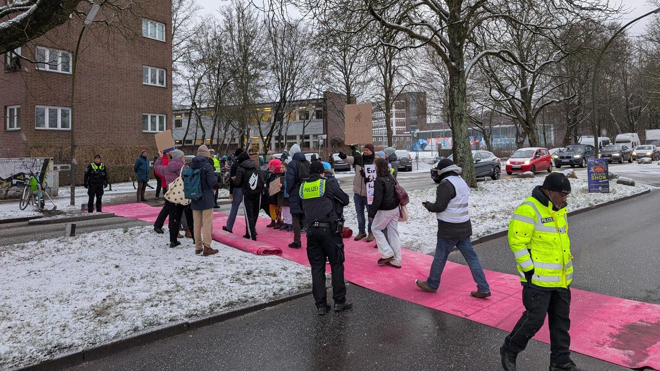 Elterntaxis: "Es darf doch nicht erst ein Kind zu schaden kommen!" 