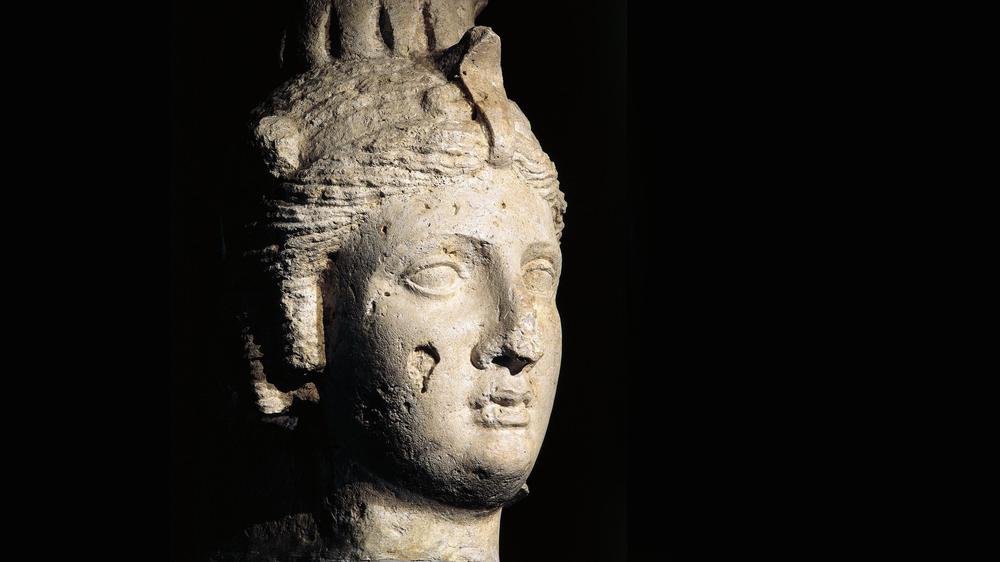 Prozess um Raubkunst: Ein antiker Kalksteinkopf von Kleopatra aus den Jahren ca. 181–164 v. Chr. Auch in dem Gerichtsverfahren in Hamburg geht es um eine Büste von Kleopatra. Sie soll für 35 Millionen Euro verkauft worden sein.