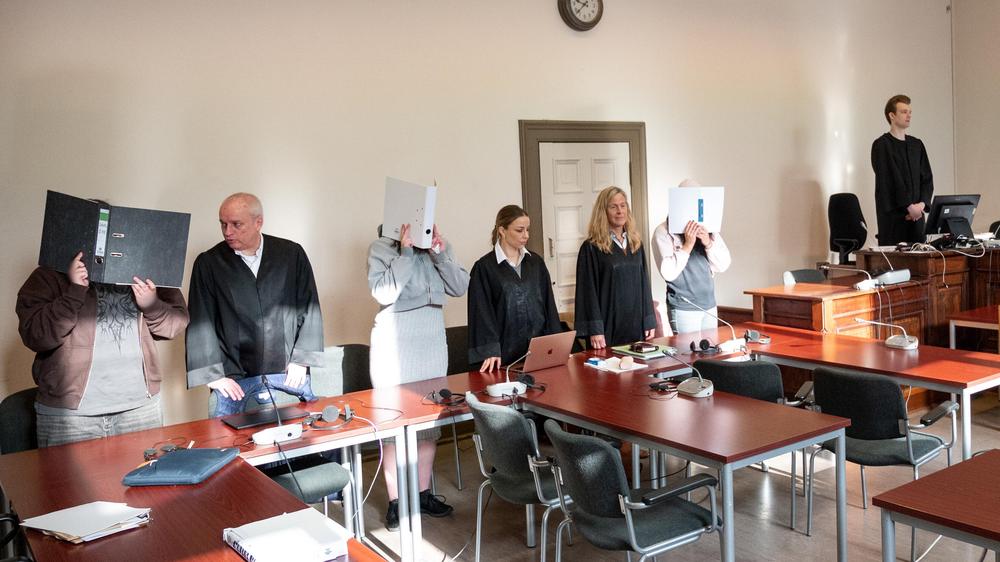 Versuchter Mord: Die drei Angeklagten waren bei der Tat zwischen 19 und 21 Jahre alt.